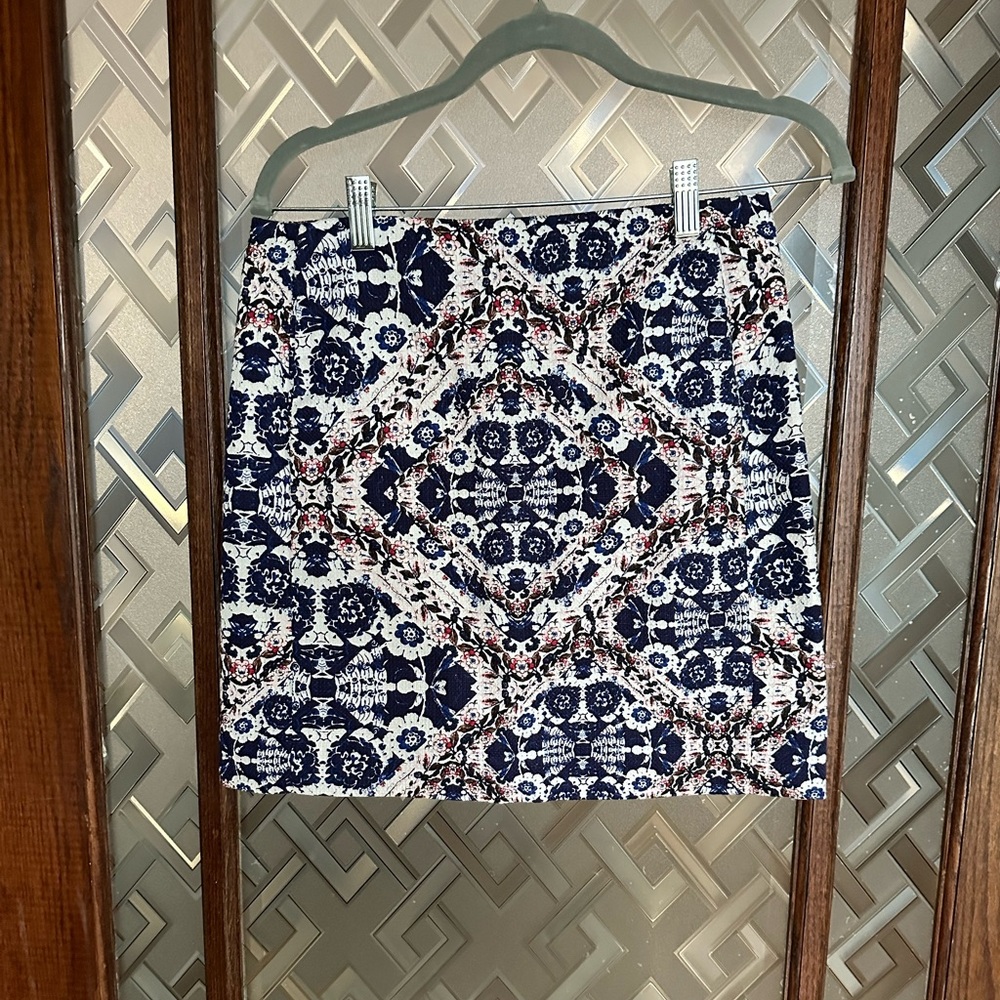 Joe Fresh Kaleidoscope Print Mini Skirt. Size 0.
